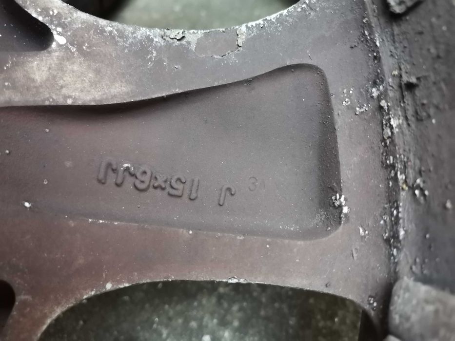 Алуминиеви Джанти с гуми 15 ки Тойота Корола /Toyota Corola J. 15x6JJ.