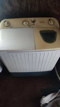 Продам дёшево стиральную машину полуавтомат