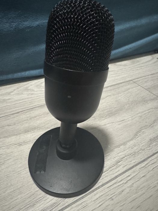 microfon razer seiren mini