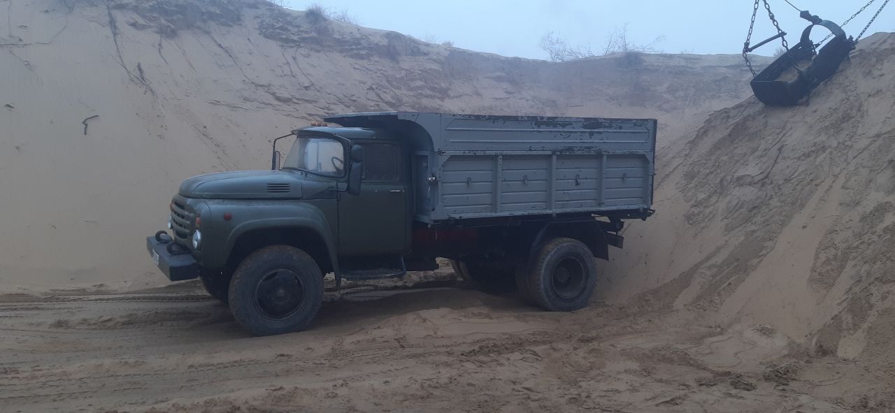 Zil Selxoz sotiladi