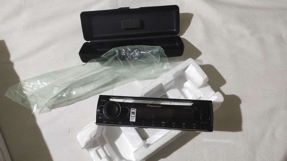 Пионер авто магнитола 100$