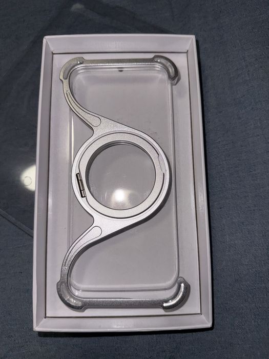 Z-Shield уникален калъф с метална рамка и стойка за iPhone 16 Pro Max