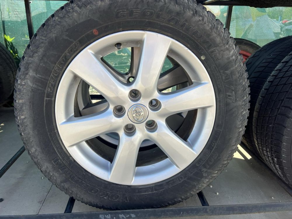 1 бр алуминиева джанта с нова гума за Toyota Rav4