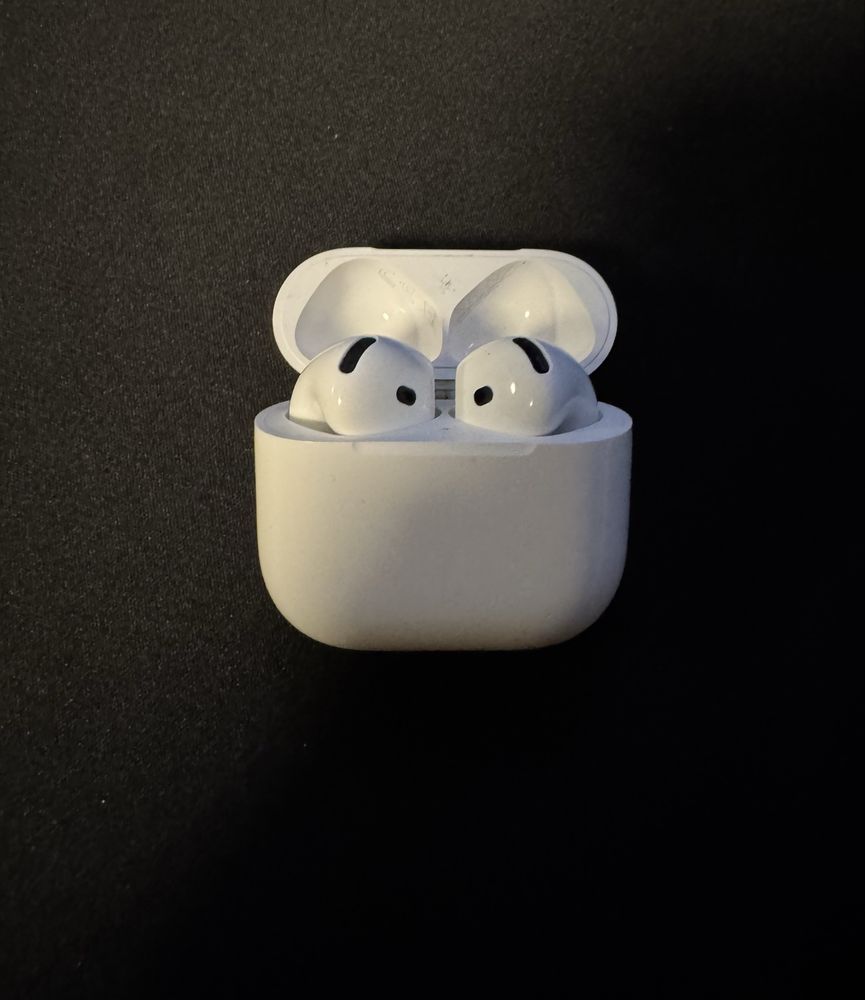 Apple Airpods 4 (4th generation)