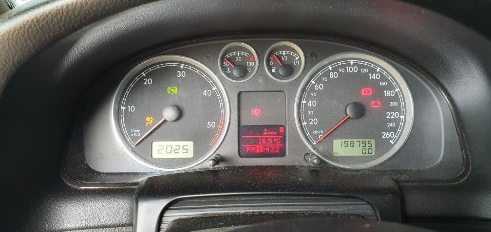 VW Passat 5 (B5.5) 1.9 tdi - 131ps на части