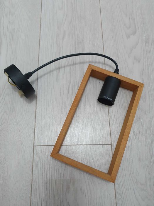 Lustra din lemn 1bec