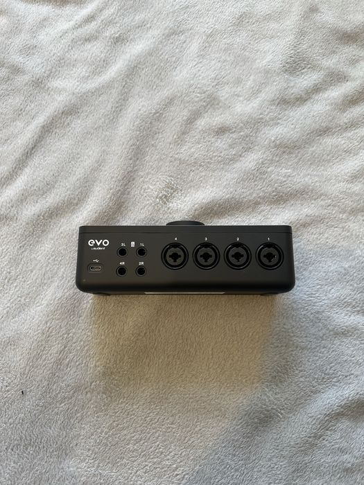 Vând interfață audio Audient Evo 8