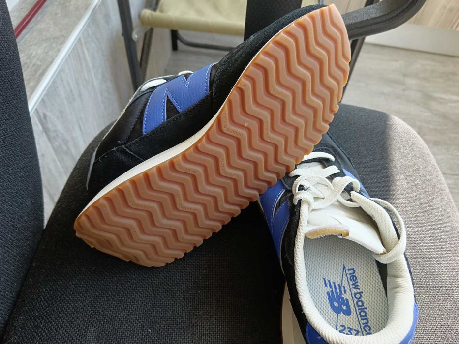 Маратонки New balance 37.5 номер