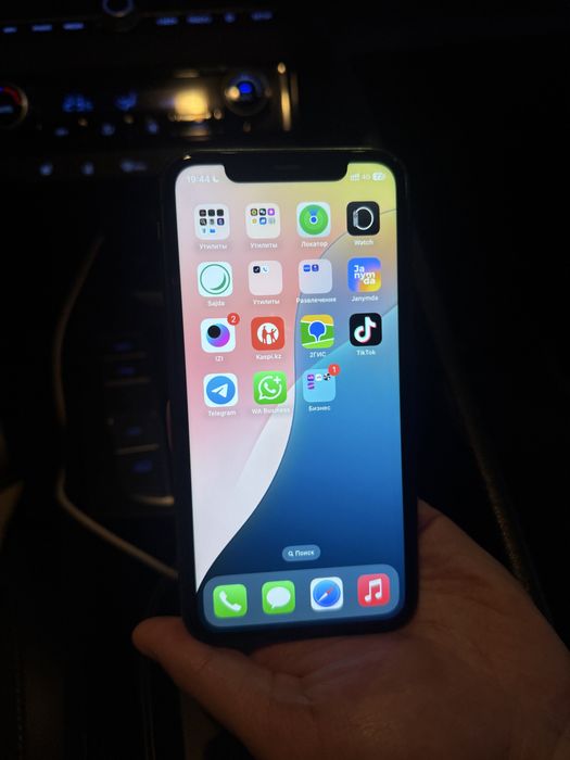 iPhone 11 , 128гб в хорошем состоянии