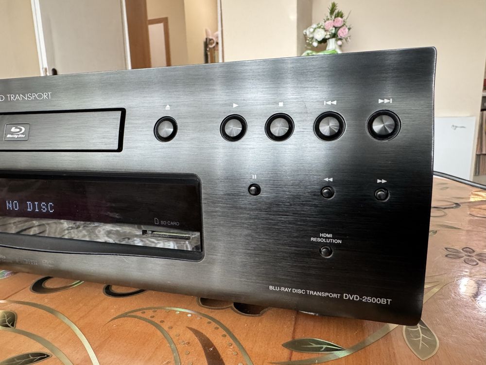 Denon DVD-2500BT Blu-ray Disc