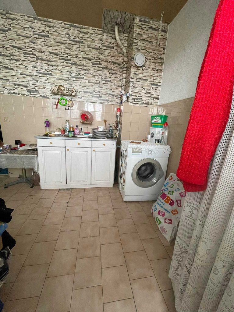Продава се Тристаен апартамент в Търговище, Боровец - 70 кв.м за 802 €/кв.м - Снимка #10