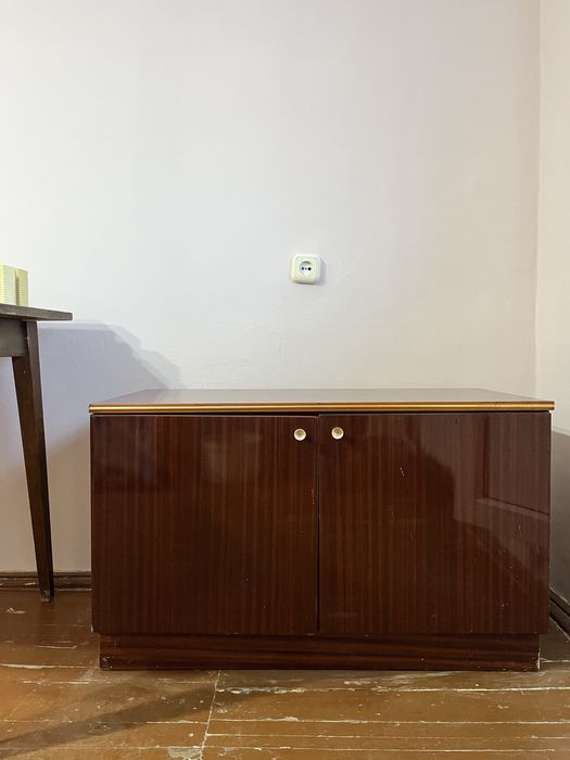 Тумбочка под TV, пр.