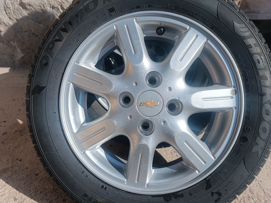 Shinalar, Balonlar, diskalari bilan, Hankook, optimo 155/70R14 gʻildir