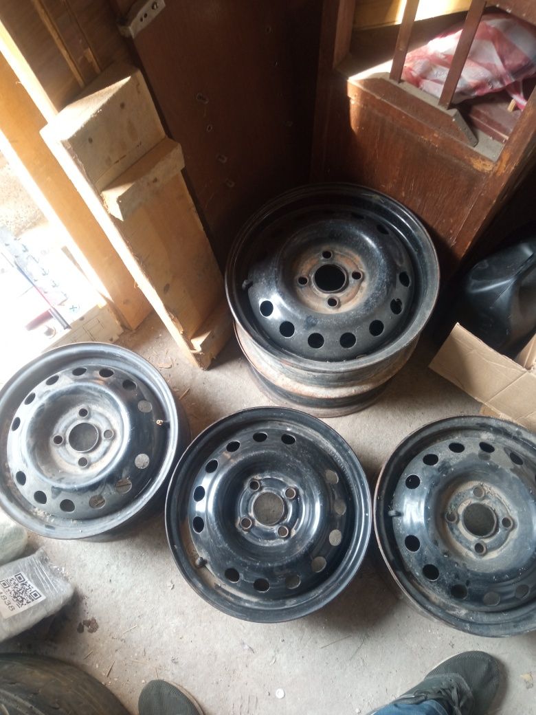 Железный диск R14  4x100  1штук остался