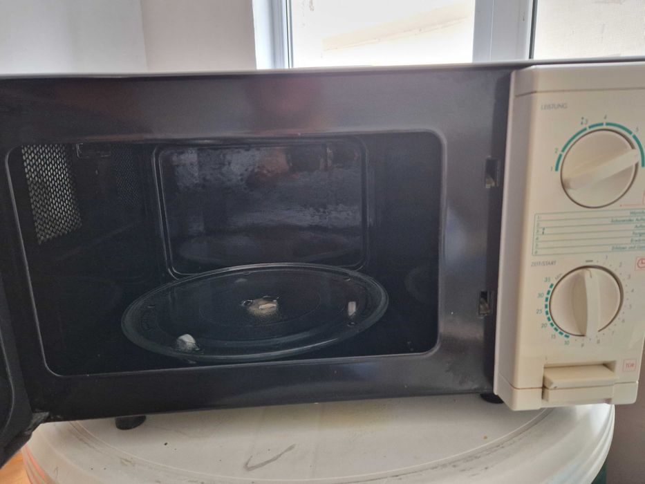 Микровълнова печка Привилег/грил