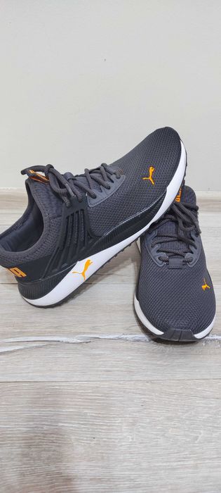 Продавам мъжки маратонки Puma - номер 44
