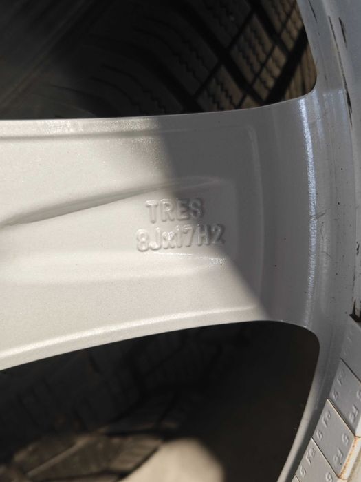 Roti/Jante 17 cu anvelope de iarna 225/55R17 BMW Seria 3,5,GT,6