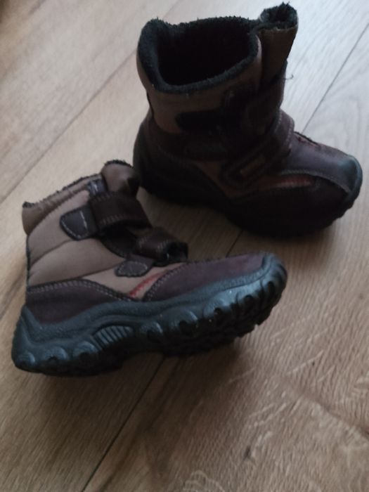 Детски боти с много добро отопление, висока подметка