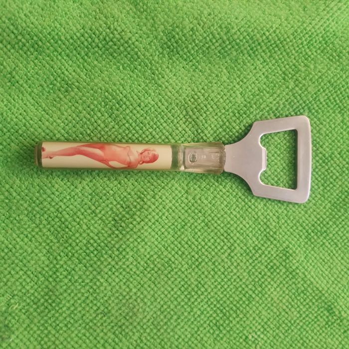 Deschizator de capace