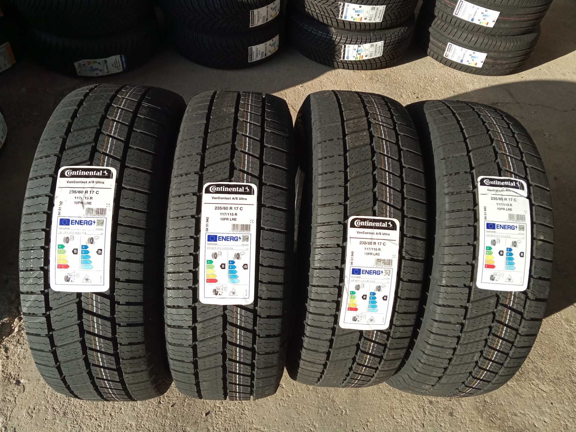 4 Нови бусови гуми 235/60R17C Continental VanA/SUltra 117/115R DOT4224