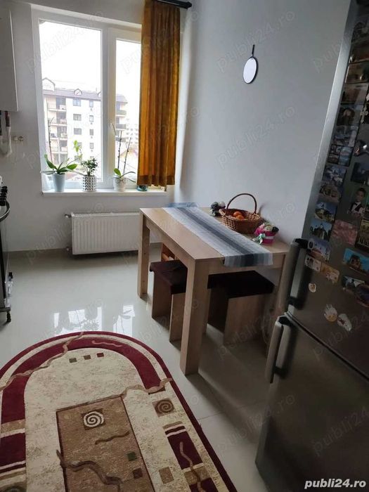Vand ap. 3 camere, full-decomandat, mai sus de popas pacurari