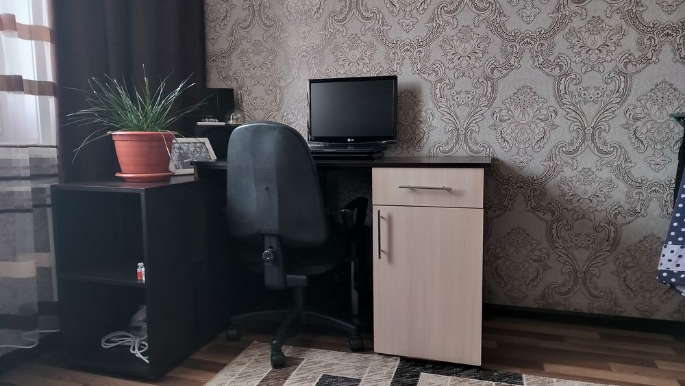Компьютерный стол!