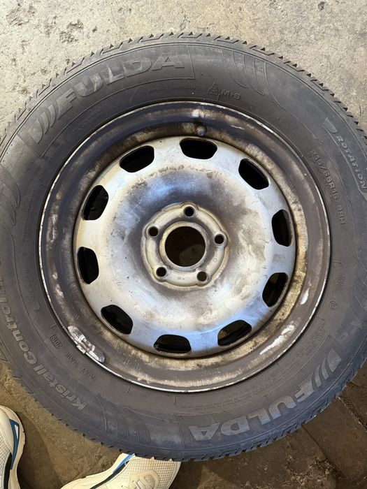 Anvelope  ms cu jante tabla Duster 215/65/16