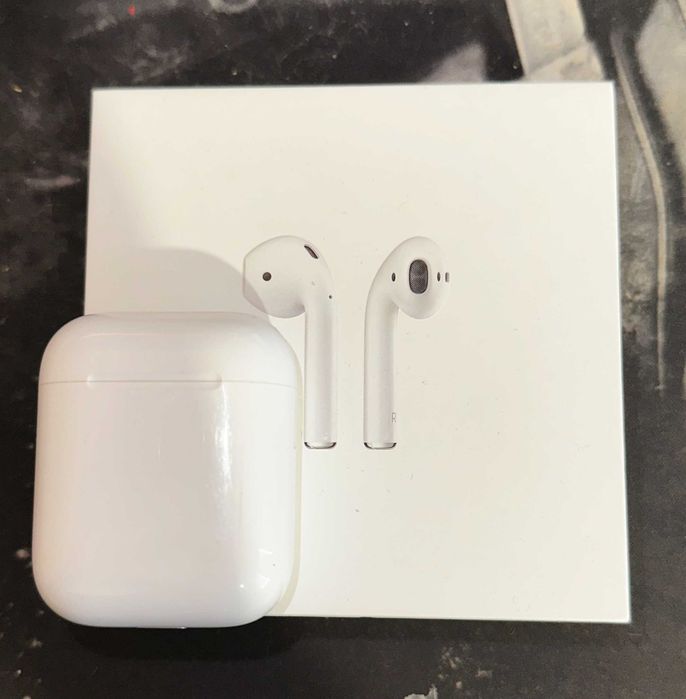 Продавам Apple AirPods 2