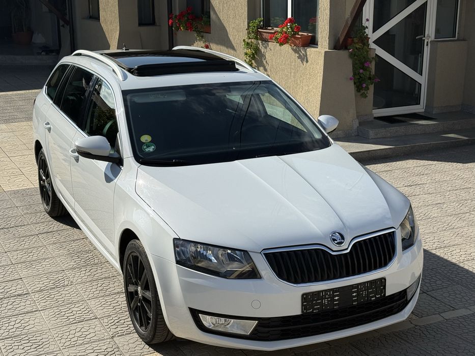 Vand Skoda Octavia 1,6 tdi 110CP, 03-2017euro6,navi,piele,panoramic