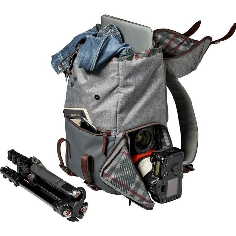 Manfrotto Off Road Hiker 20L - rucsac foto, rosu. Manfrotto Lifestyle