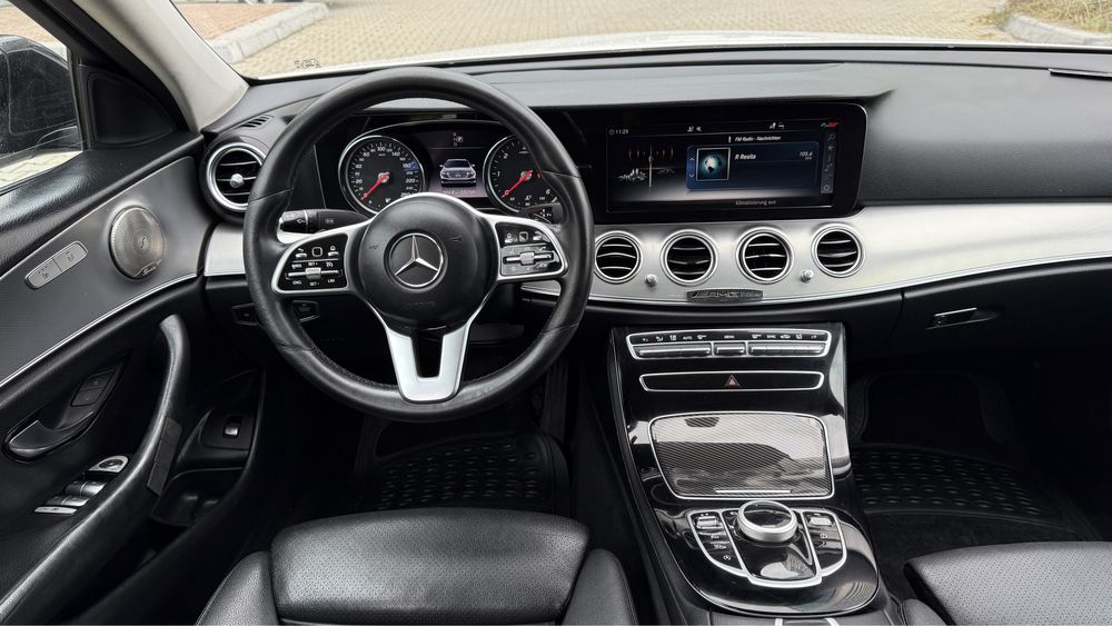 Mercedes E220d E Class 2.0 194 CP AMG •Burmeister ILS 9G Tronic