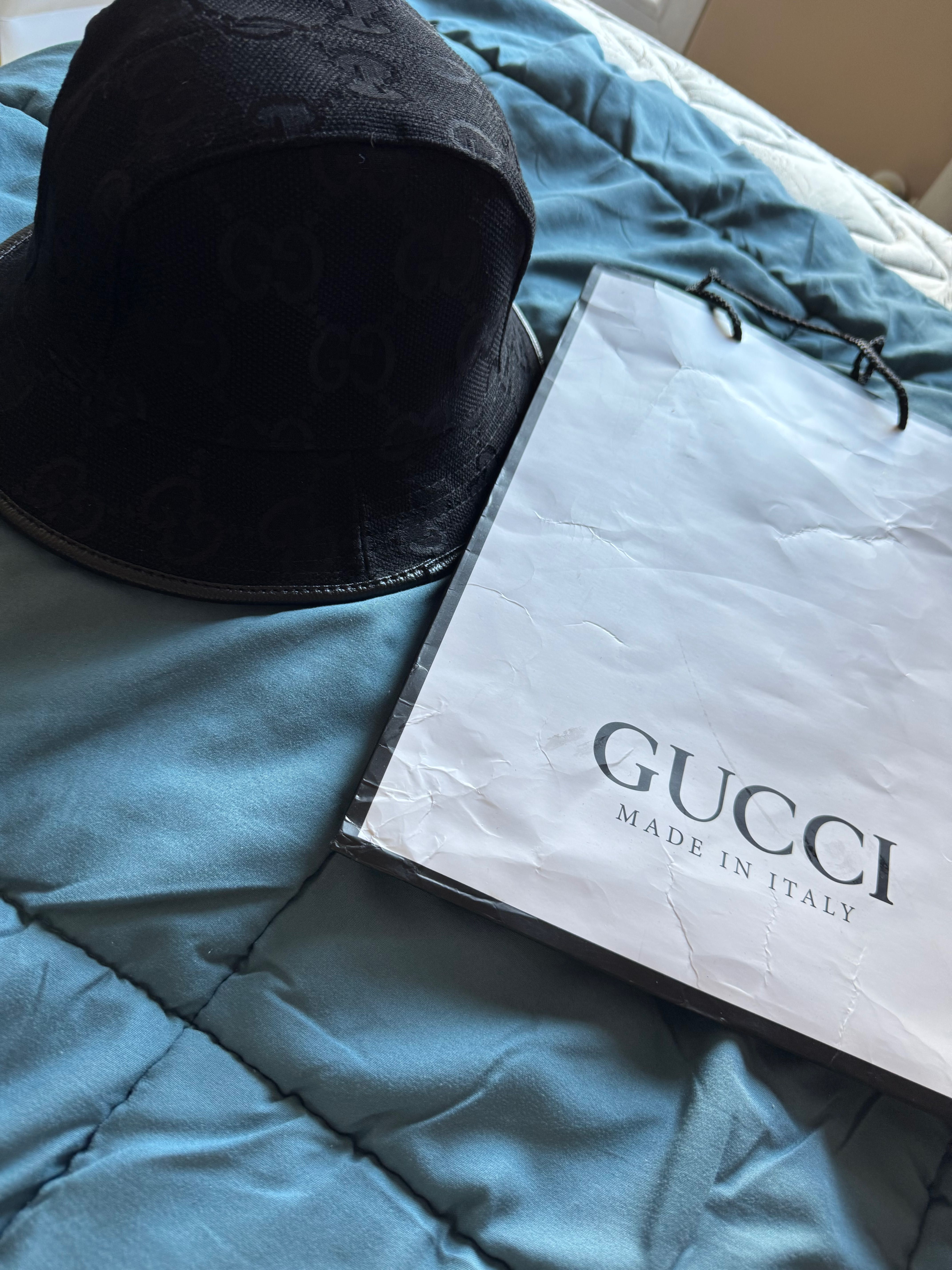 Намаление:Gucci-Автентична чисто нова дамска шапка