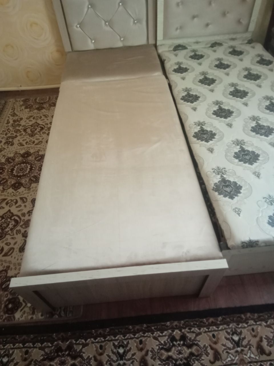 Продаю шкаф и кровати