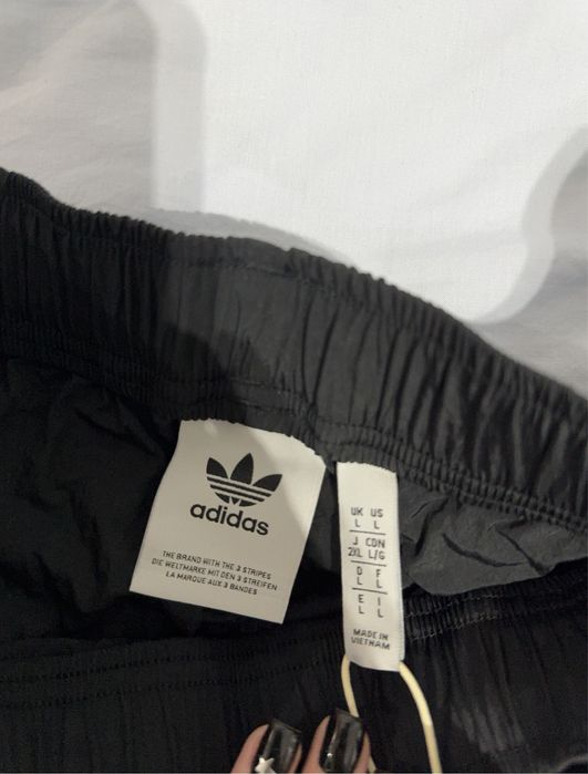 Pantaloni Adidas cu curea, masura l