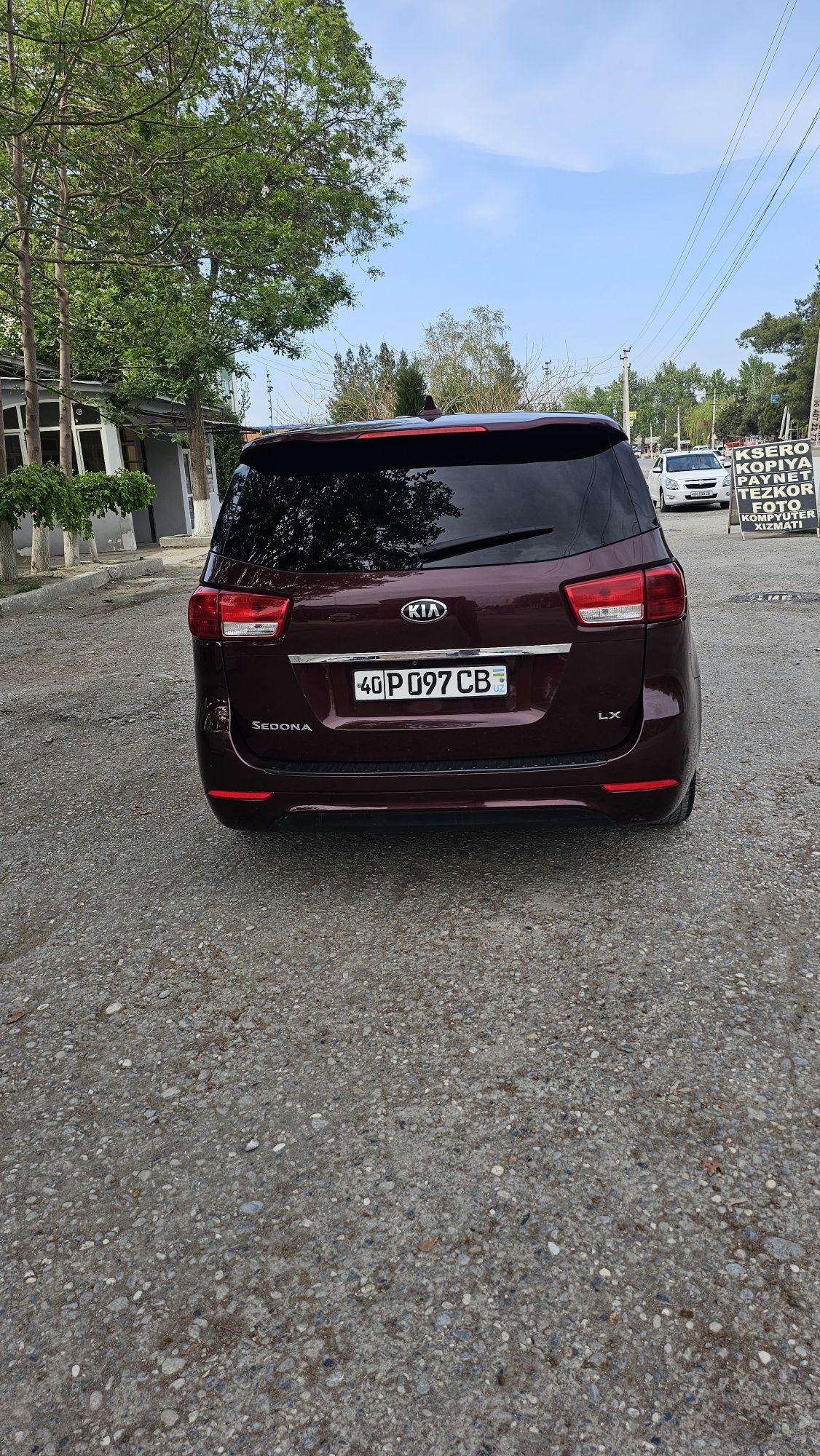 Kia sedona 2017 benzin-gaz
