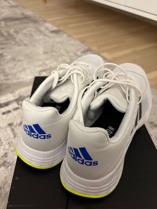 Adidași Adidas Lightmotion