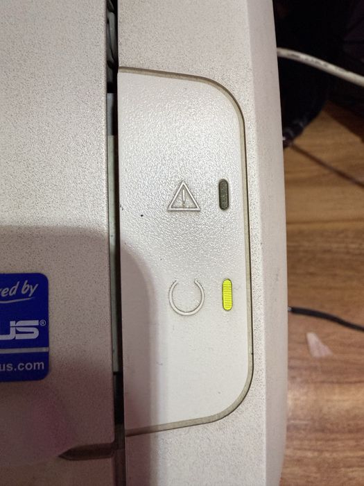 HP 1018 принтер в идеальном состоянии