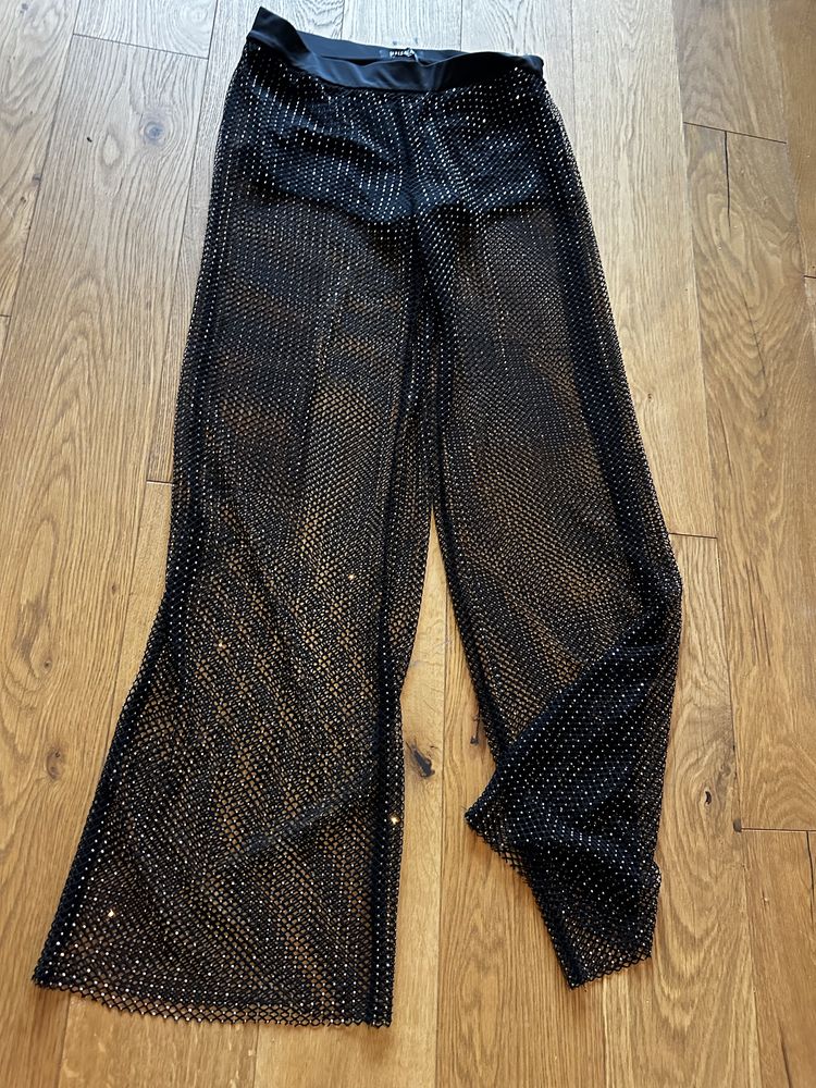 Pantaloni Ocazie Pull&Bear noi