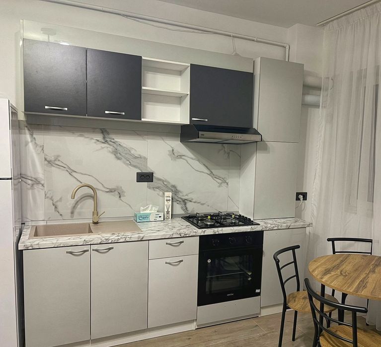Închiriez apartament tip studio – Central, bloc nou, Lupeni - Politie