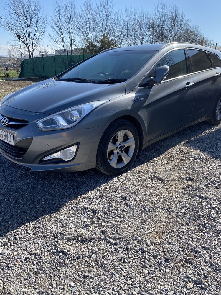 Hyundai i40 1.7 crdi на части