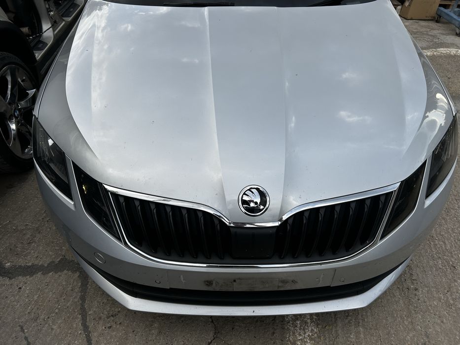Capotă motor, trager complet ,aripi,faruri ,bara față Skoda Octavia 3