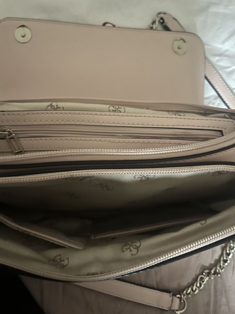 оригинална Чанта Guess