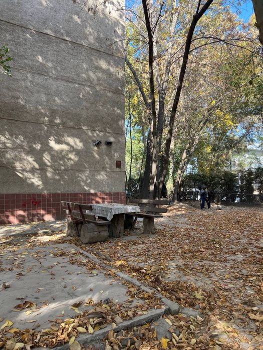 Квартира под офис новомосковская угловой 65+30кв.м подвал срочно