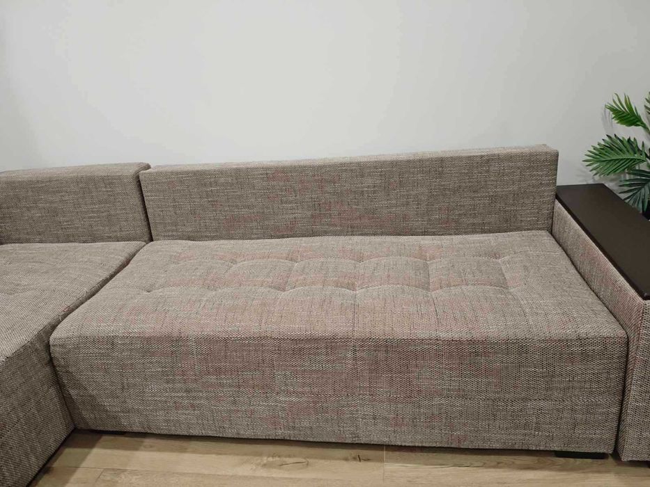 Диван с лежанка ъглов