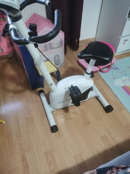 Bicicletă fitness