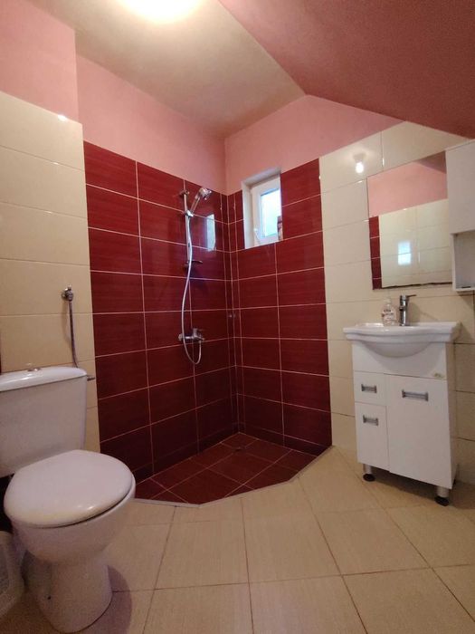 Къща и магазин в Тетевен !