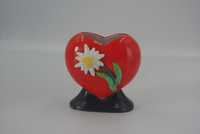 Vaza miniatura in forma de inima, cu motiv "floare de colt", anii 1940