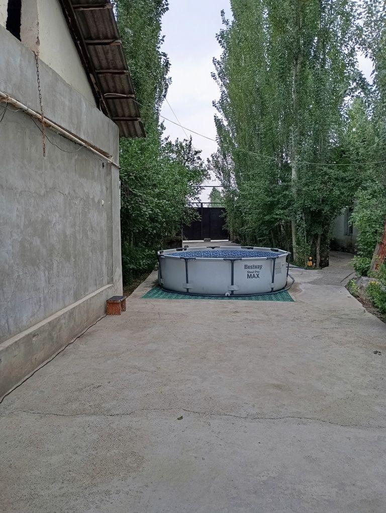 Yer uchastkasi Yangibozorda Yangi Toshkent