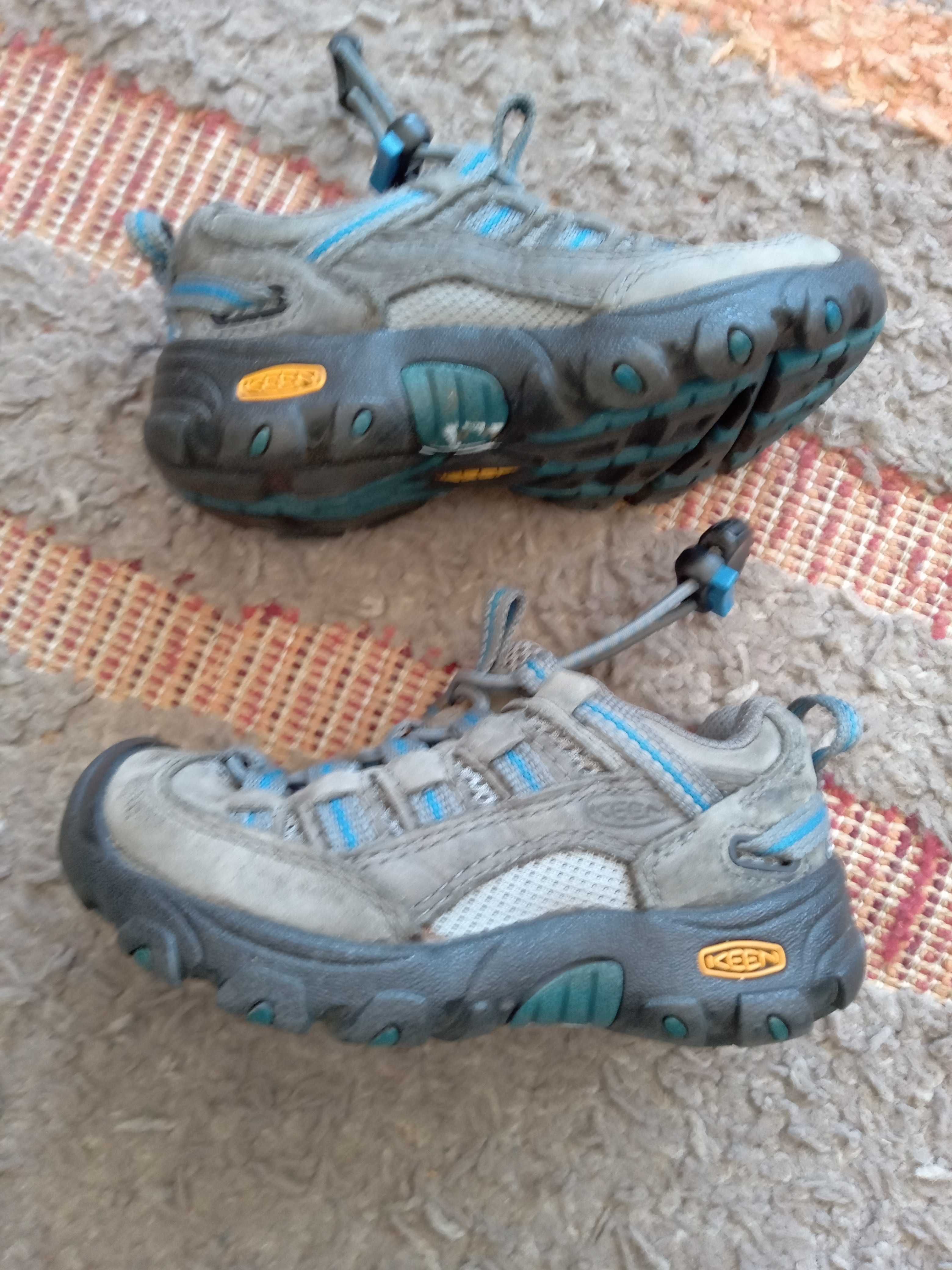 Детски обувки KEEN 25 номер