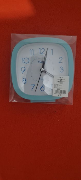 Ceas de masa Albastru cu baterii NOU
